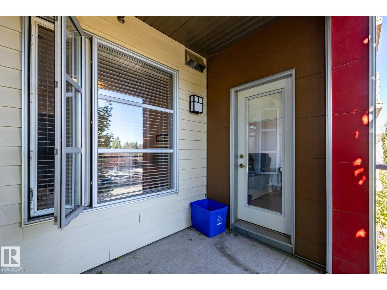 #202 2590 ANDERSON WY SW