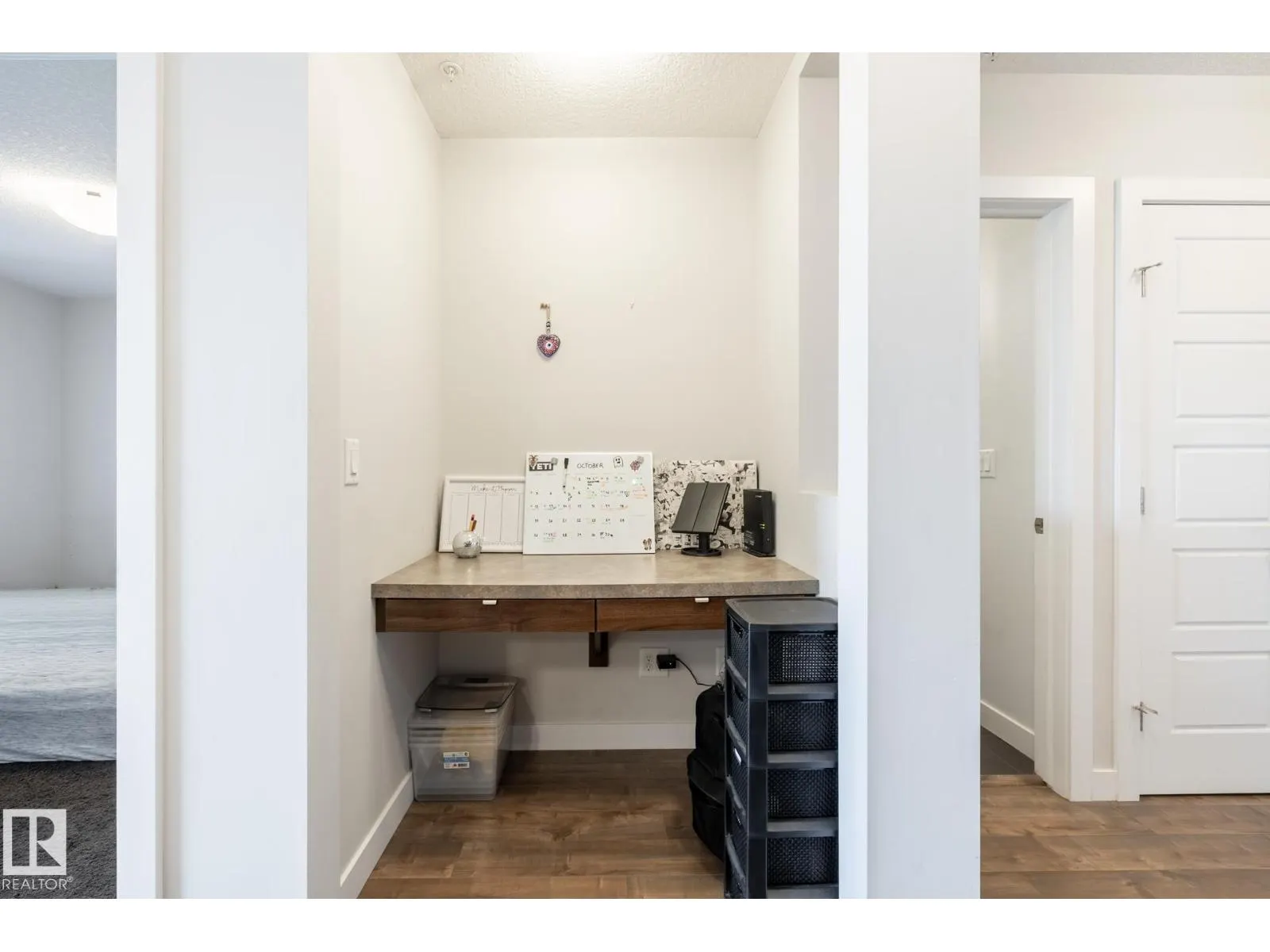 #202 2590 ANDERSON WY SW