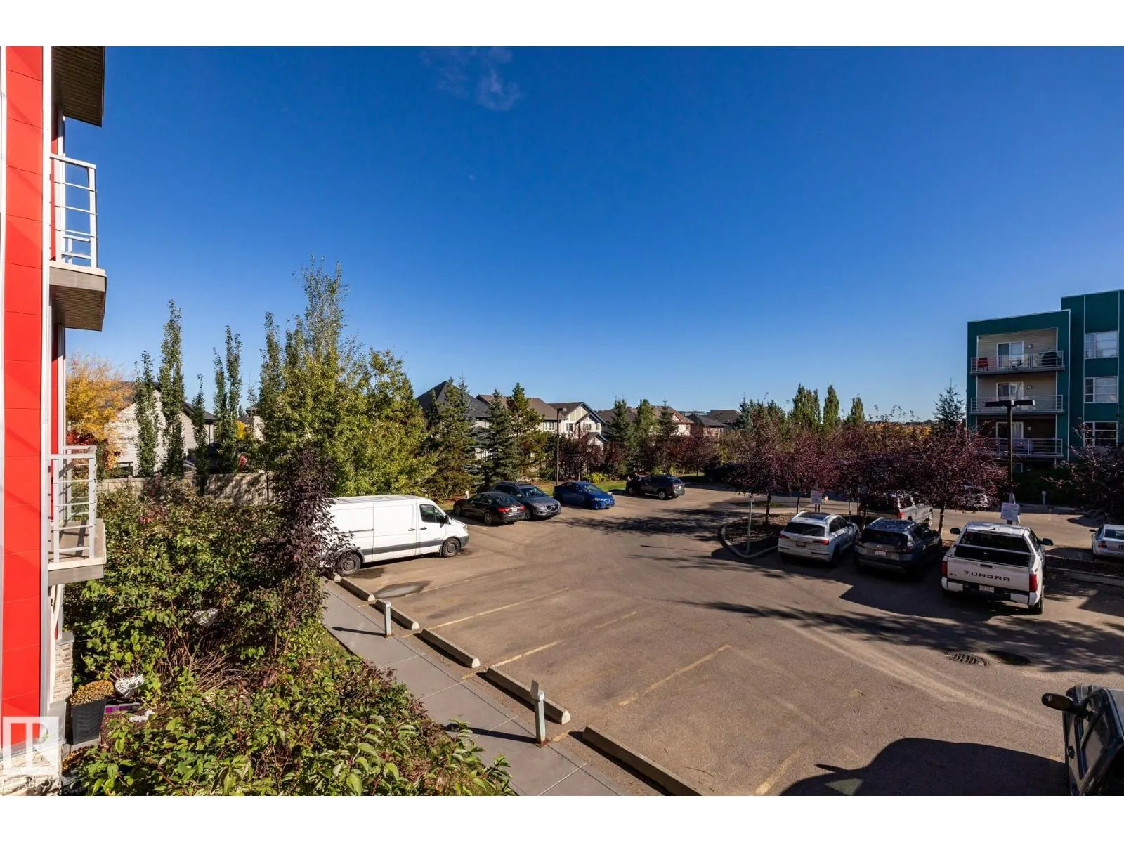 #202 2590 ANDERSON WY SW