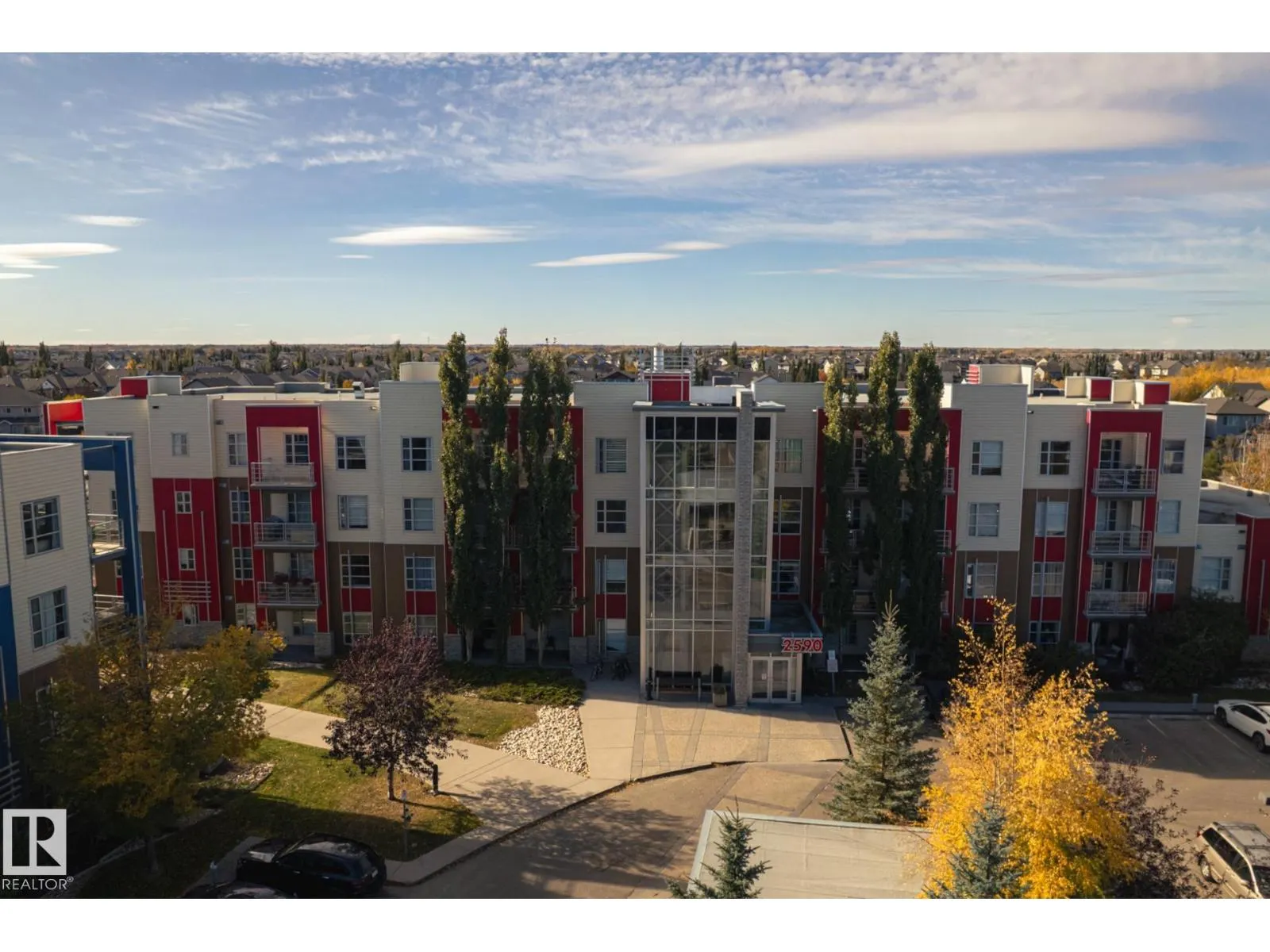 #202 2590 ANDERSON WY SW