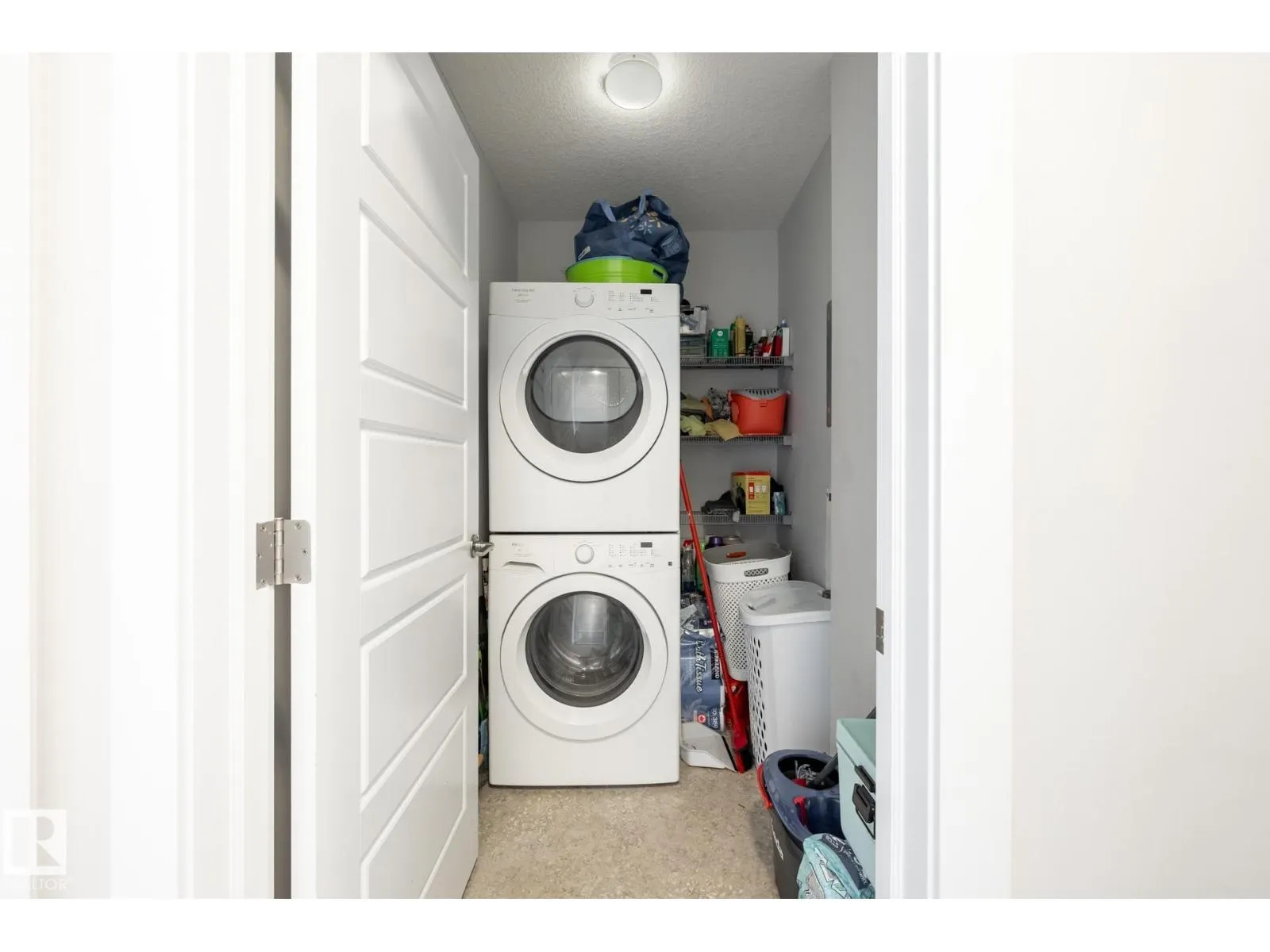 #202 2590 ANDERSON WY SW