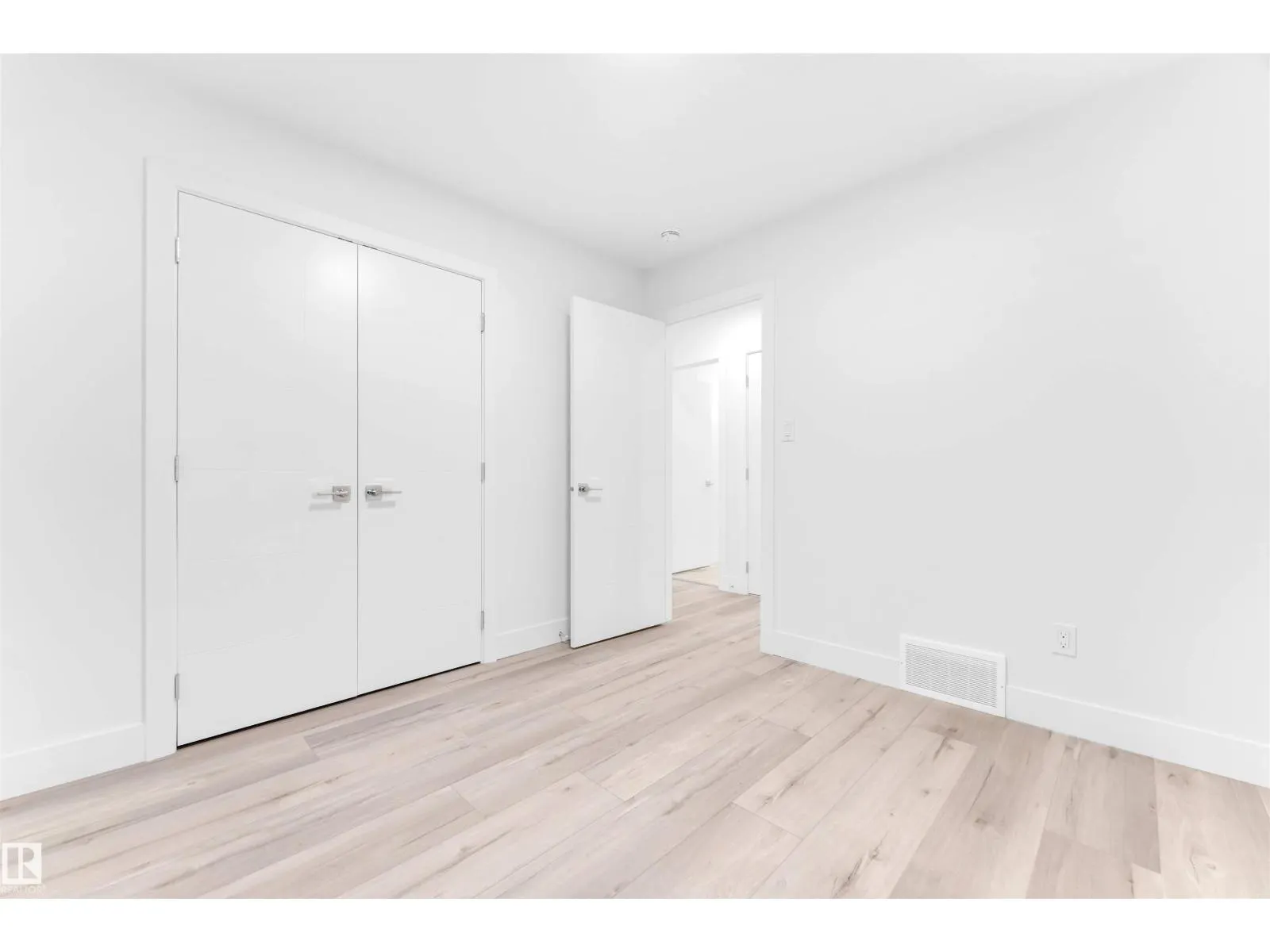 60 HEMINGWAY CR
