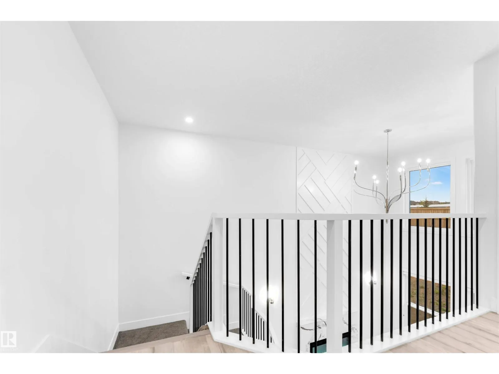 60 HEMINGWAY CR