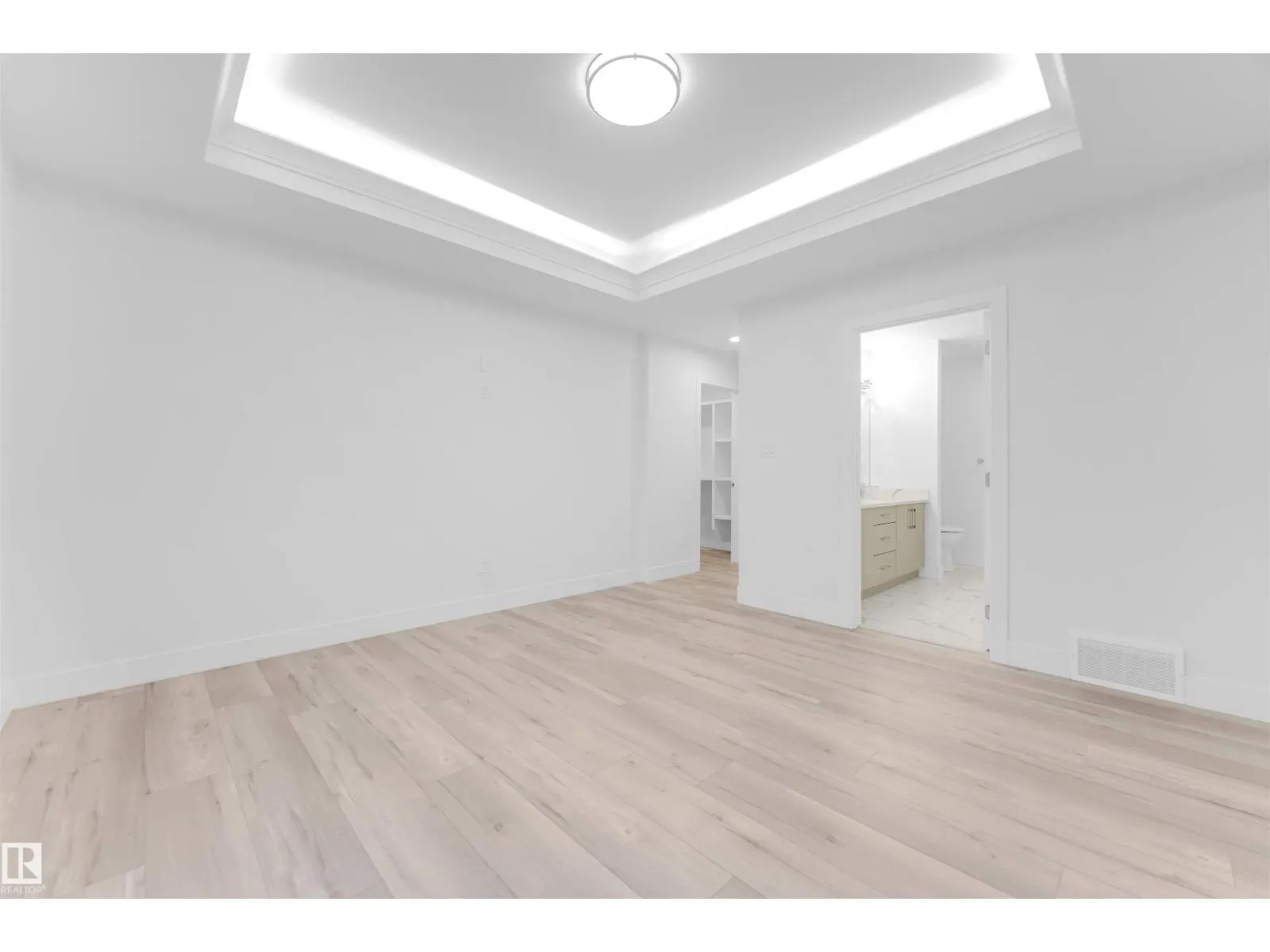60 HEMINGWAY CR
