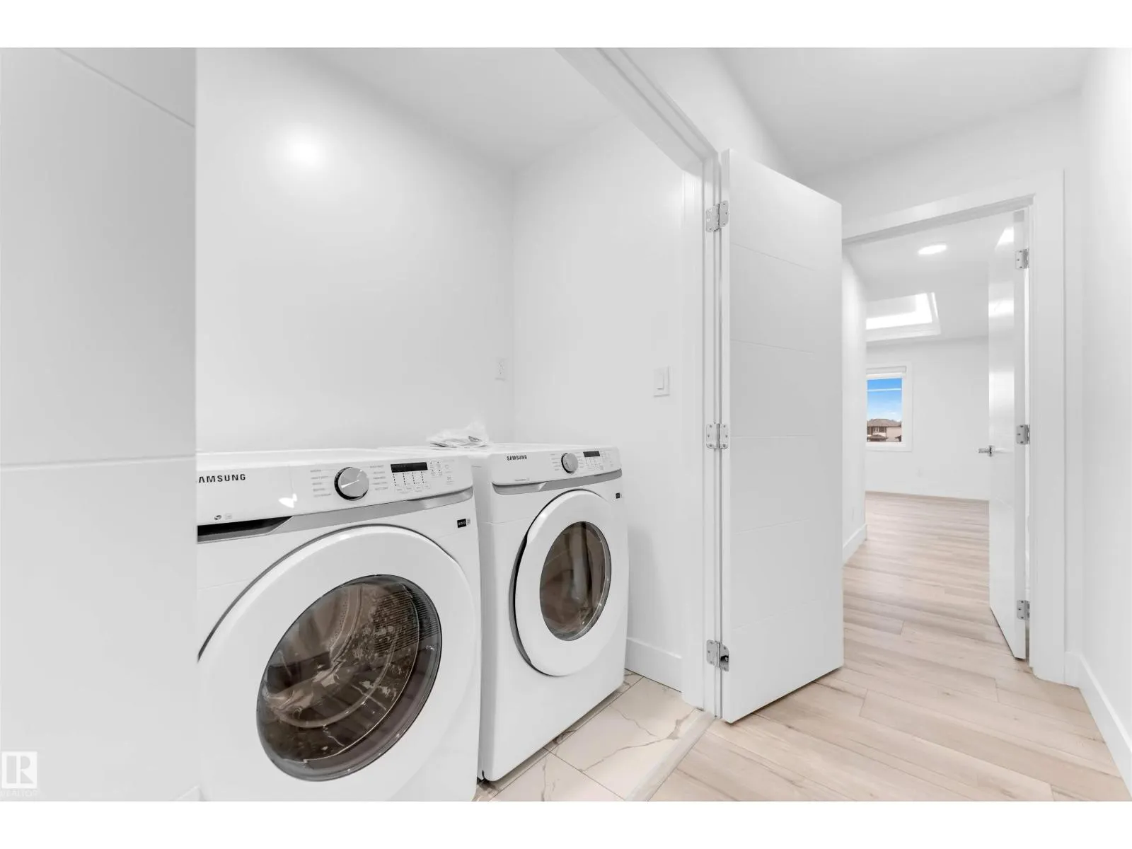 60 HEMINGWAY CR