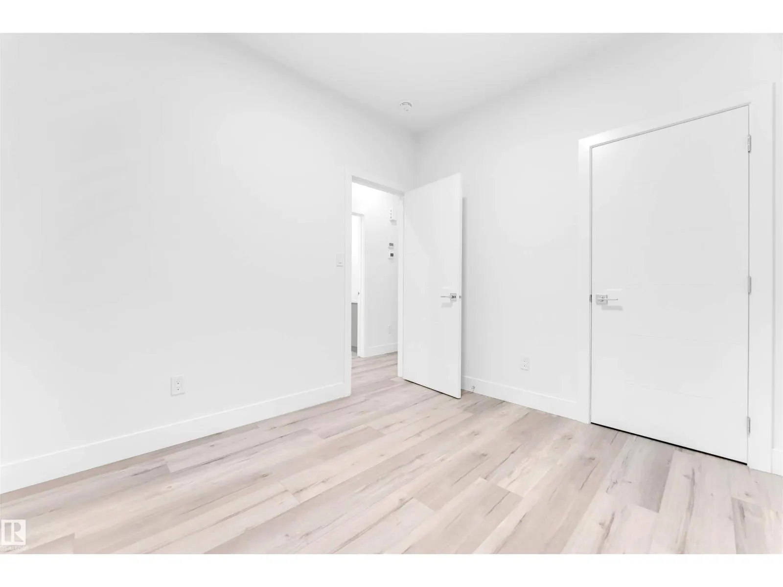 60 HEMINGWAY CR
