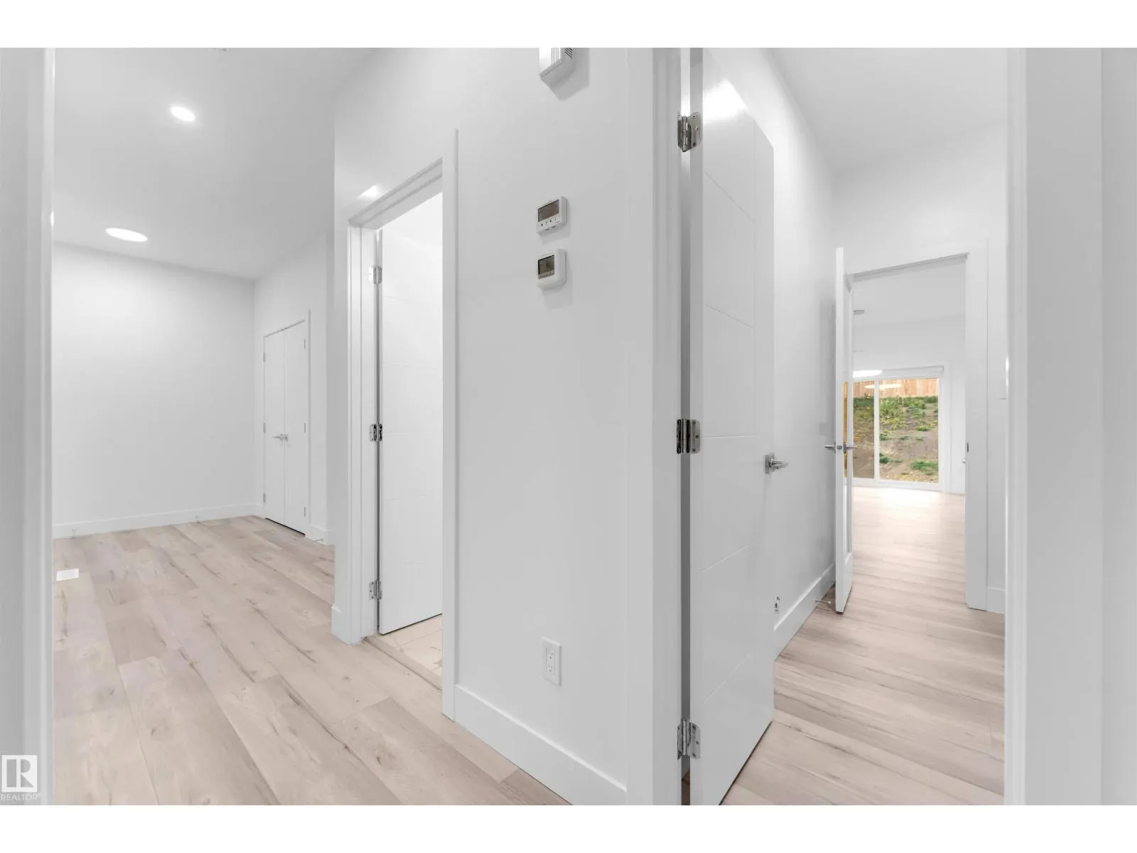 60 HEMINGWAY CR