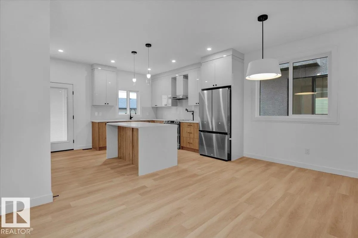 11124 132 ST NW