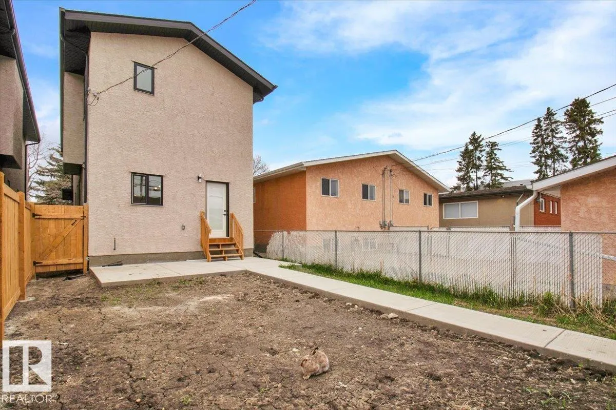 11124 132 ST NW