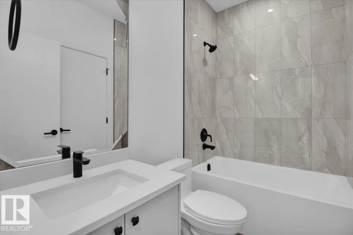 11124 132 ST NW