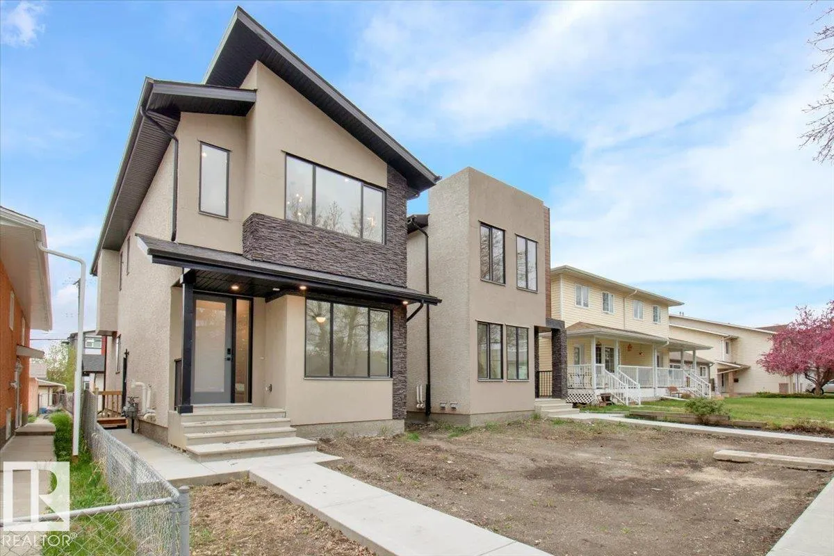 11124 132 ST NW