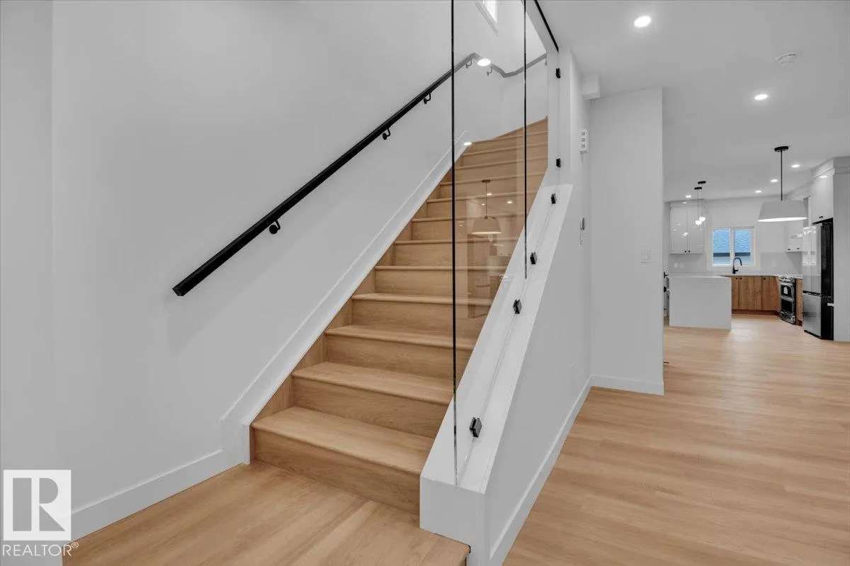 11124 132 ST NW