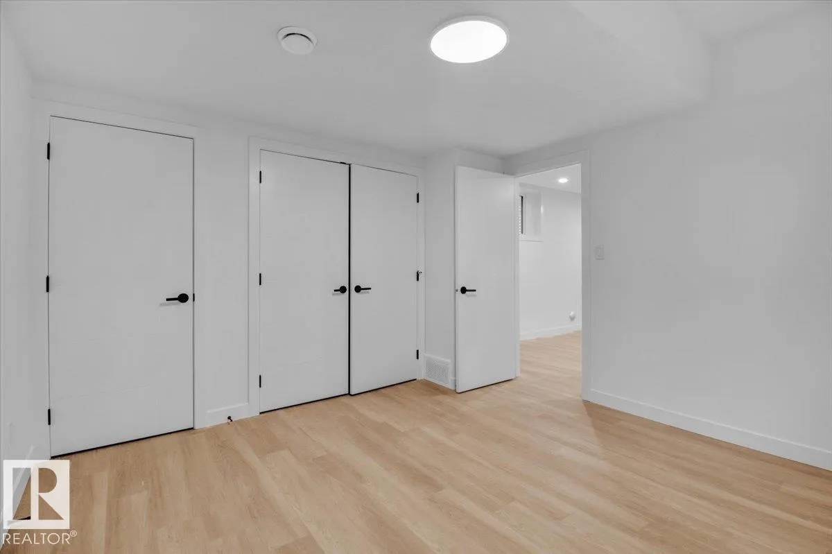 11124 132 ST NW