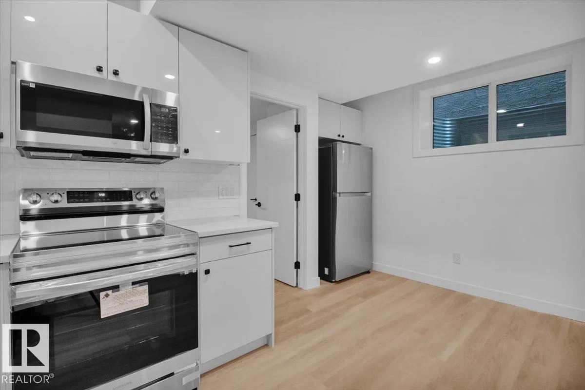 11124 132 ST NW