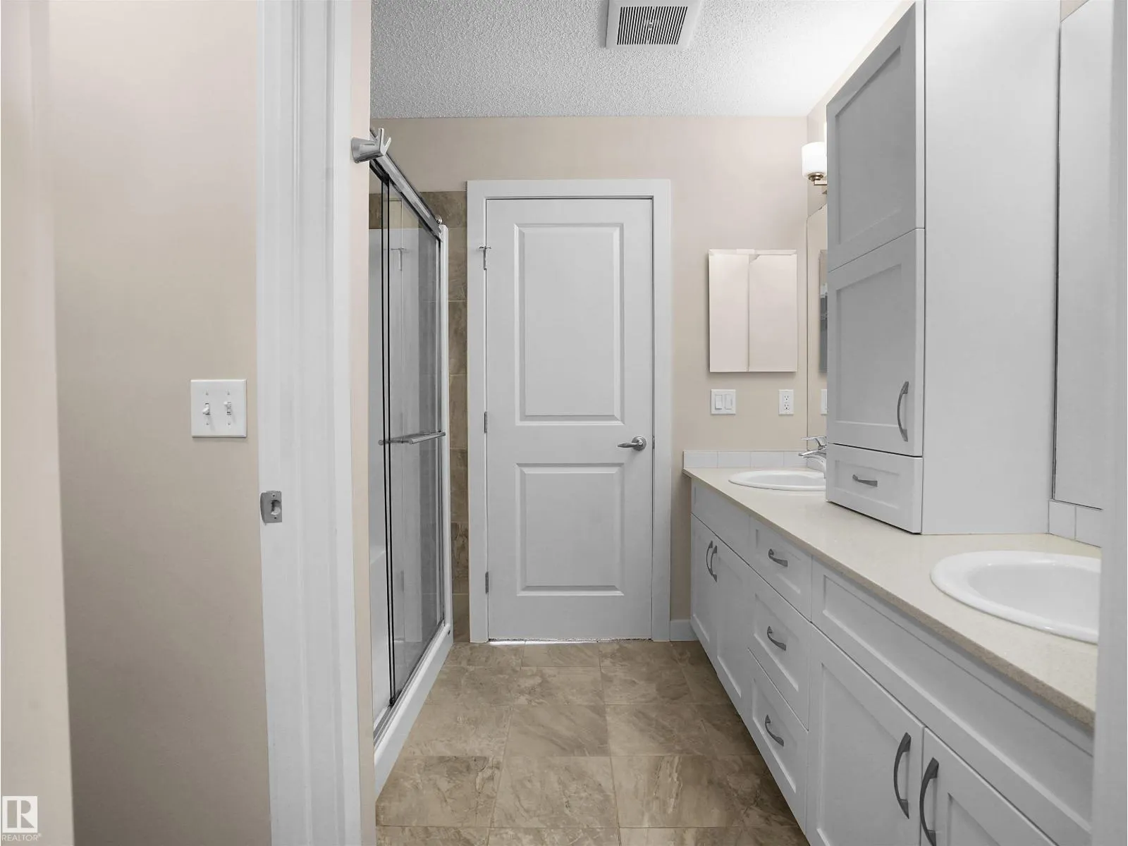 #8 1530 Tamarack BV NW