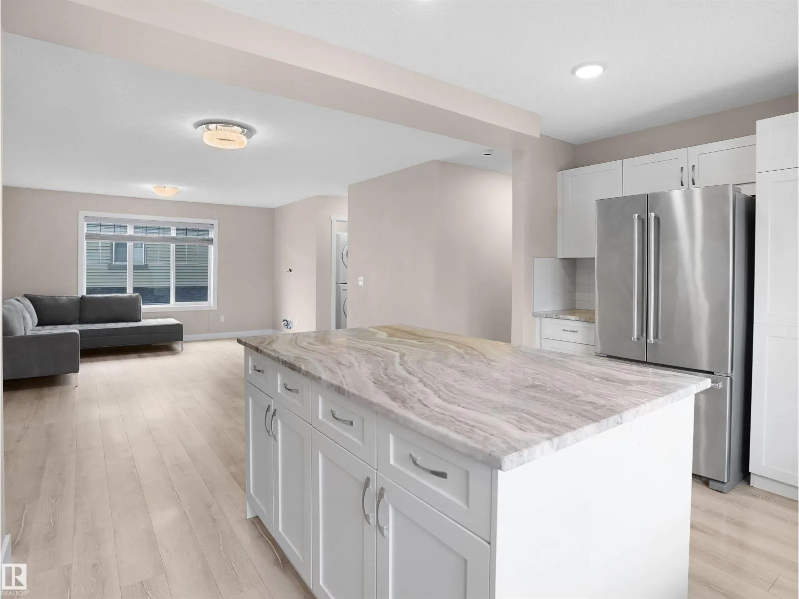 #8 1530 Tamarack BV NW