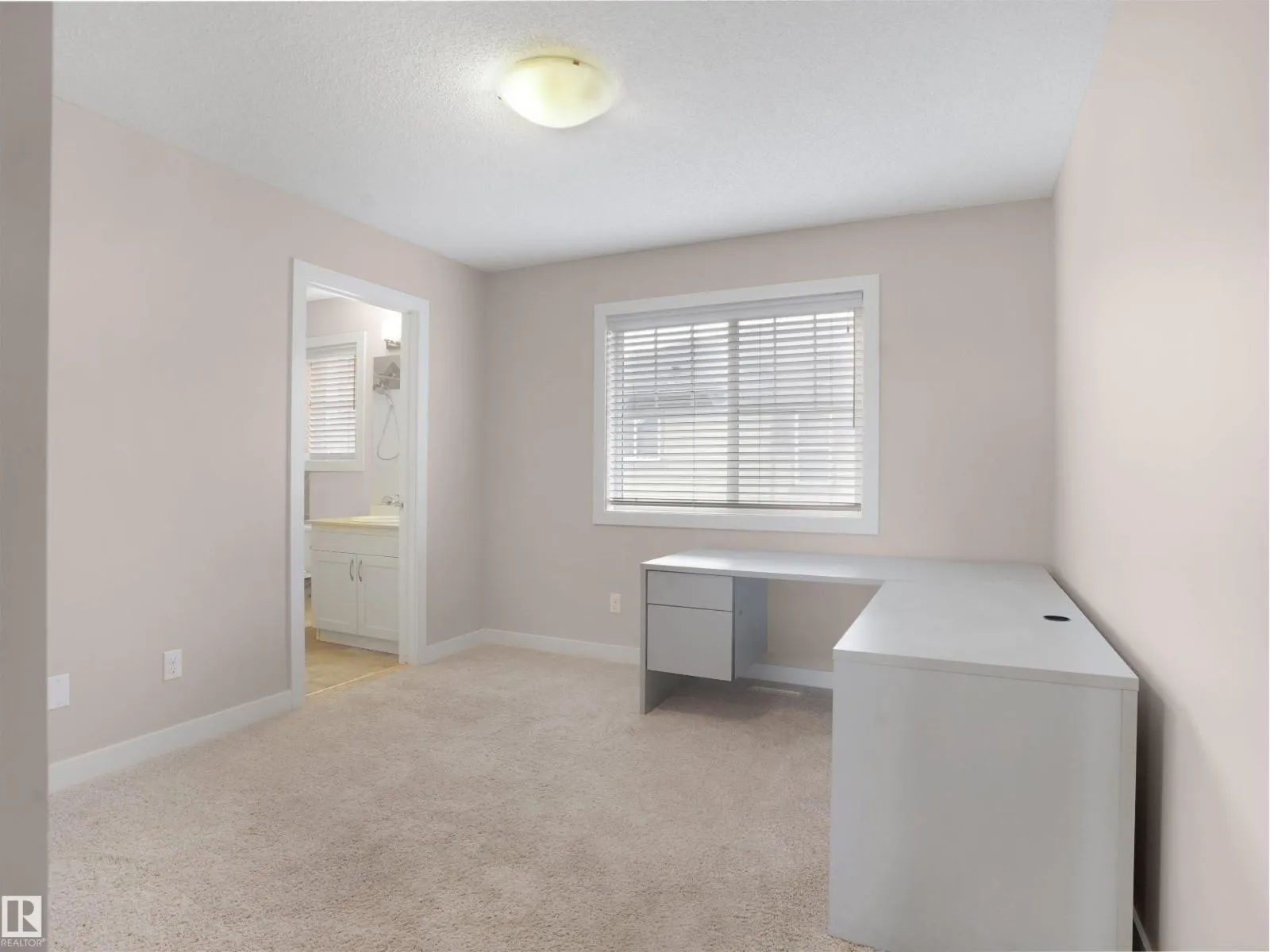 #8 1530 Tamarack BV NW