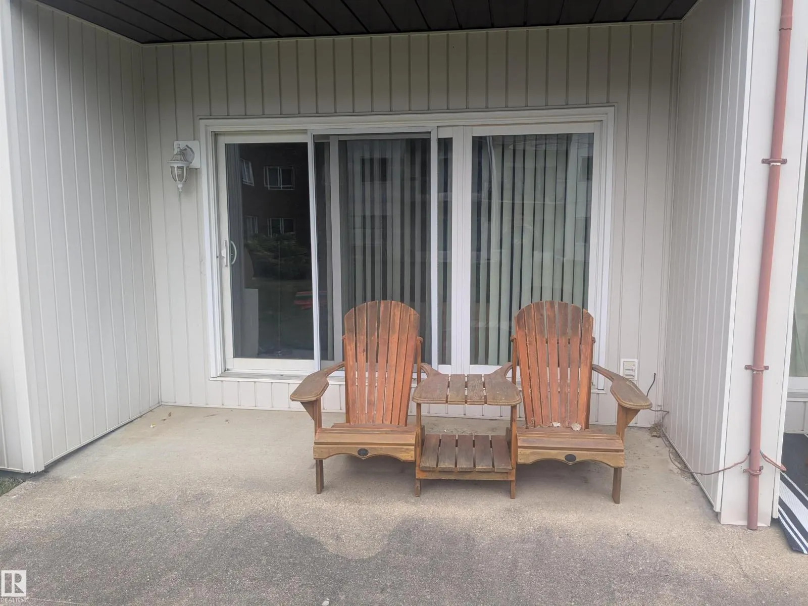 #105 11415 41 AV NW