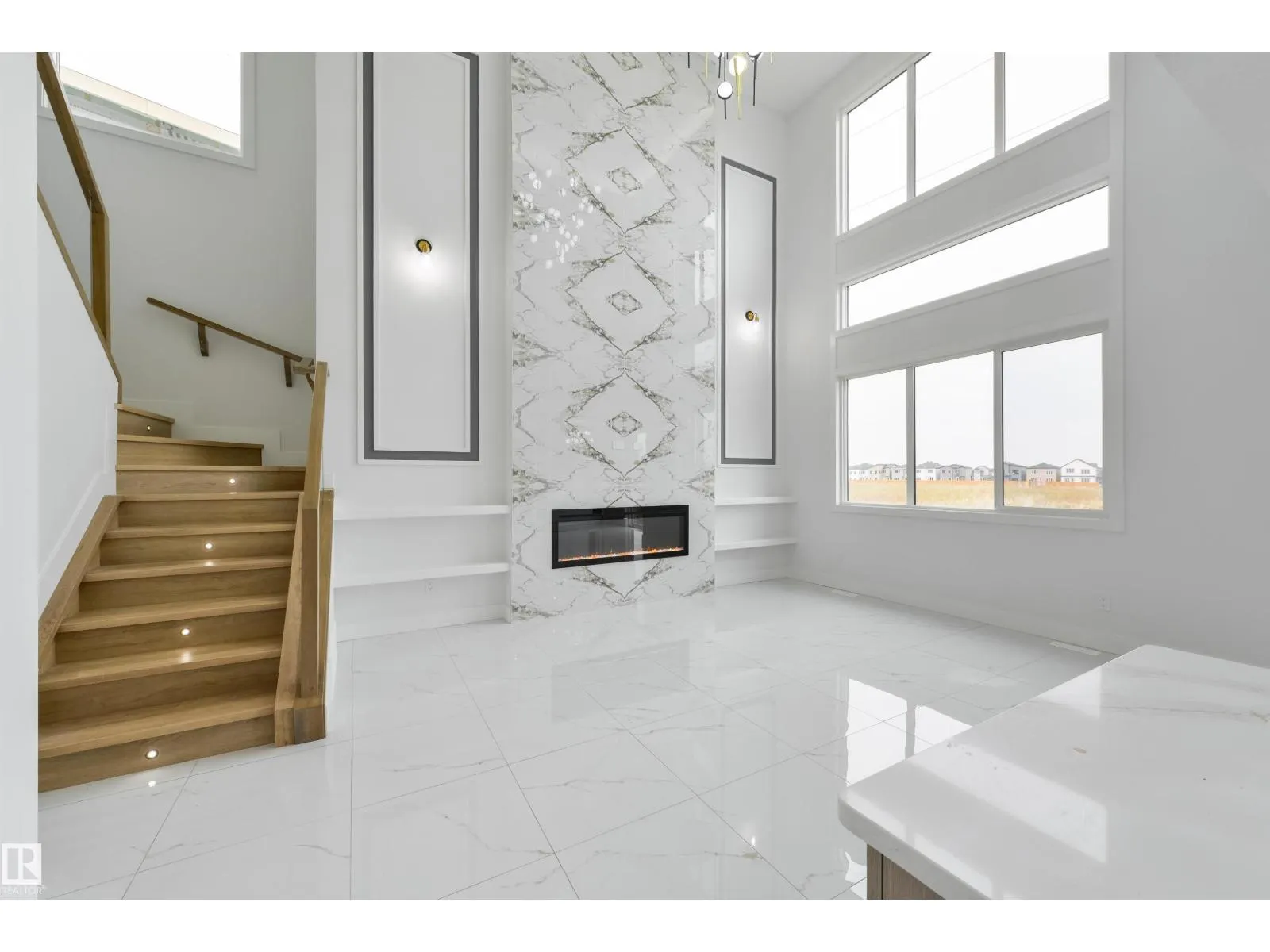 108 25 ST SW SW