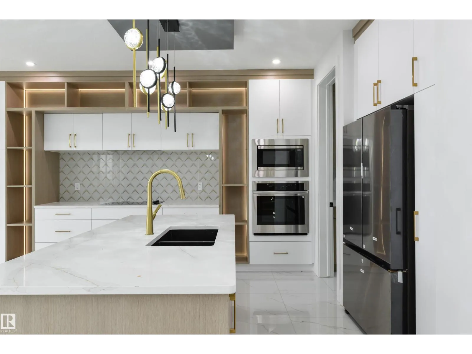 108 25 ST SW SW