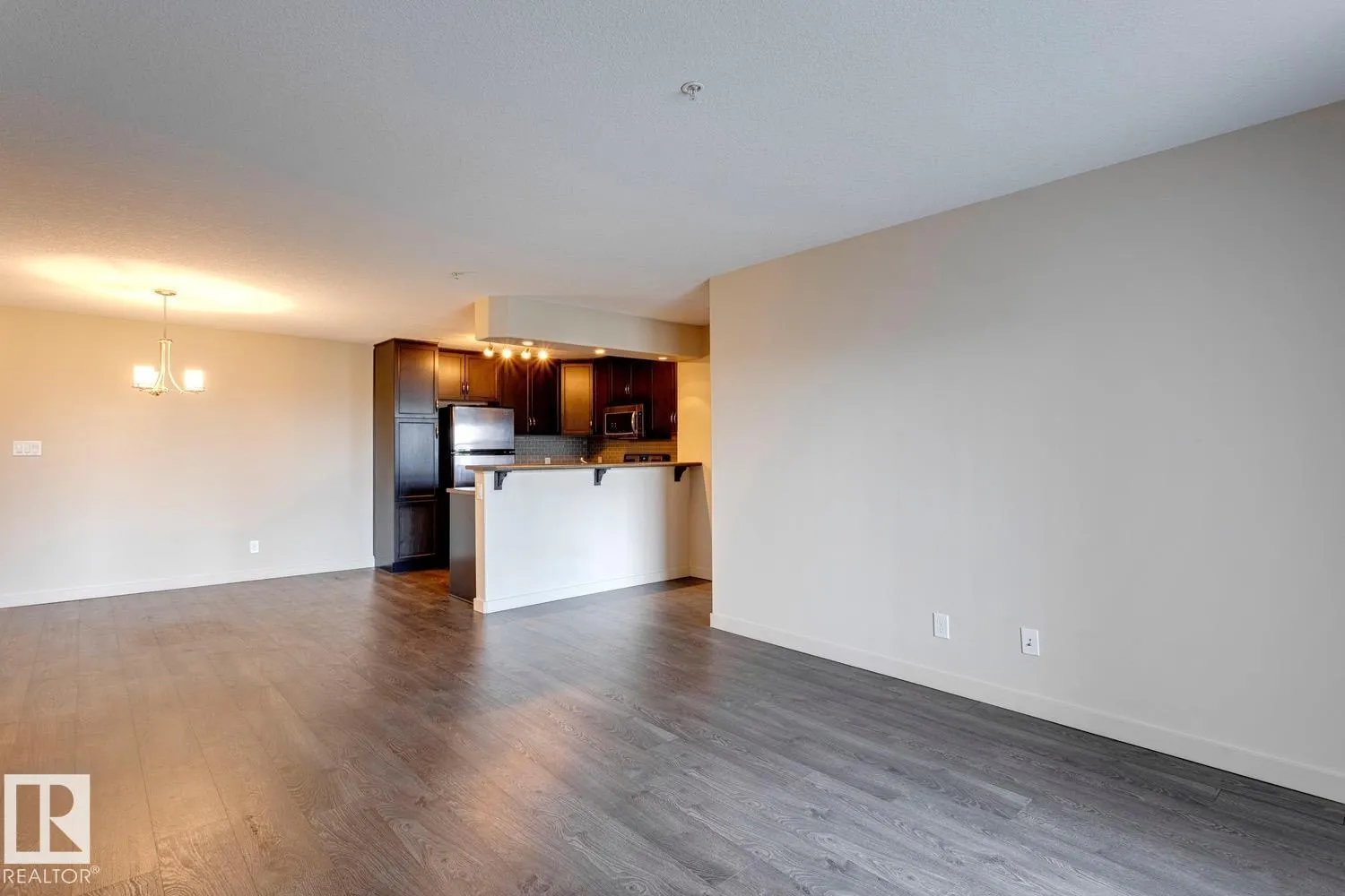 #254 11517 ELLERSLIE RD SW