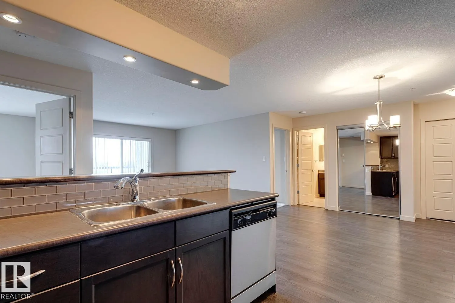 #254 11517 ELLERSLIE RD SW