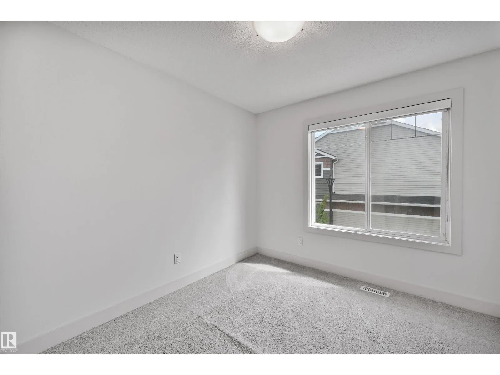 #35 2922 MAPLE WY NW