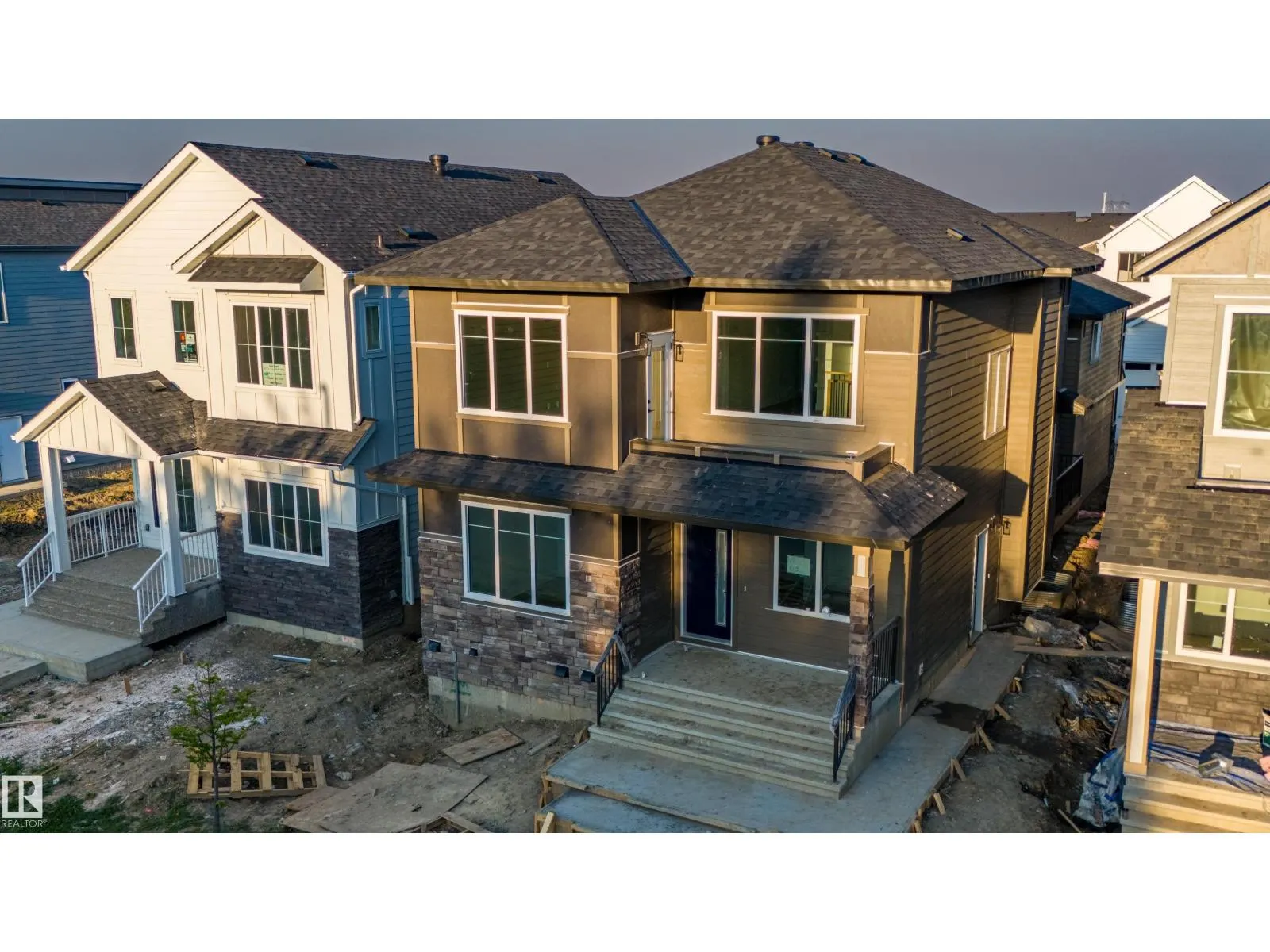 6115 CRAWFORD DR SW