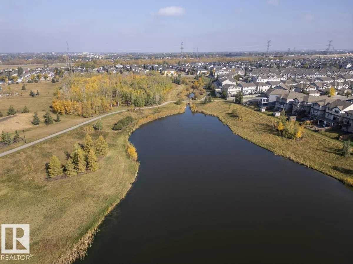5823 7 AV SW
