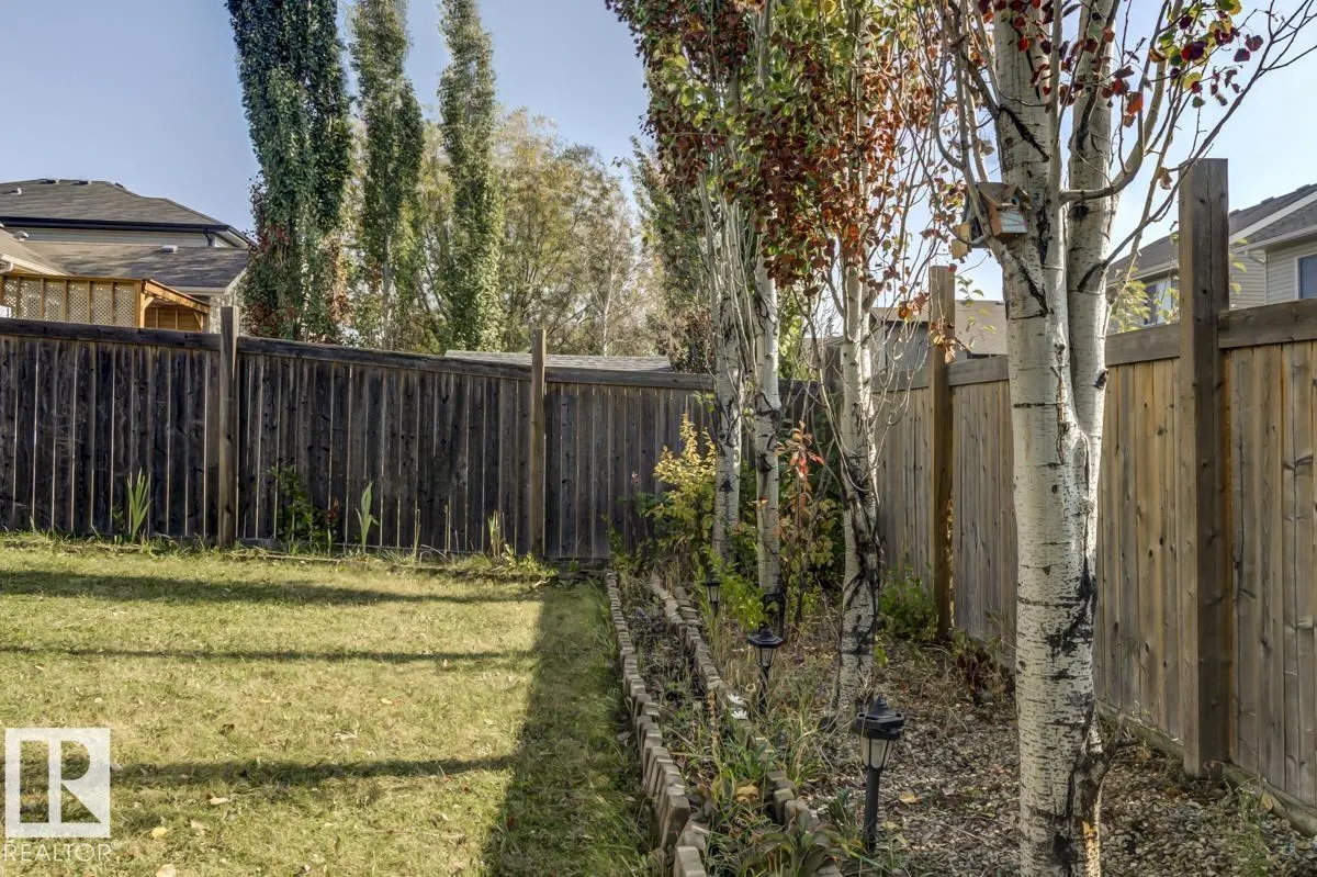 5823 7 AV SW