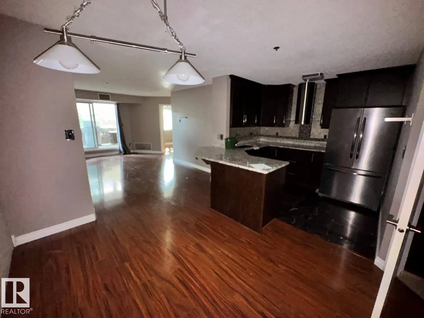 #103 9640 105 ST NW