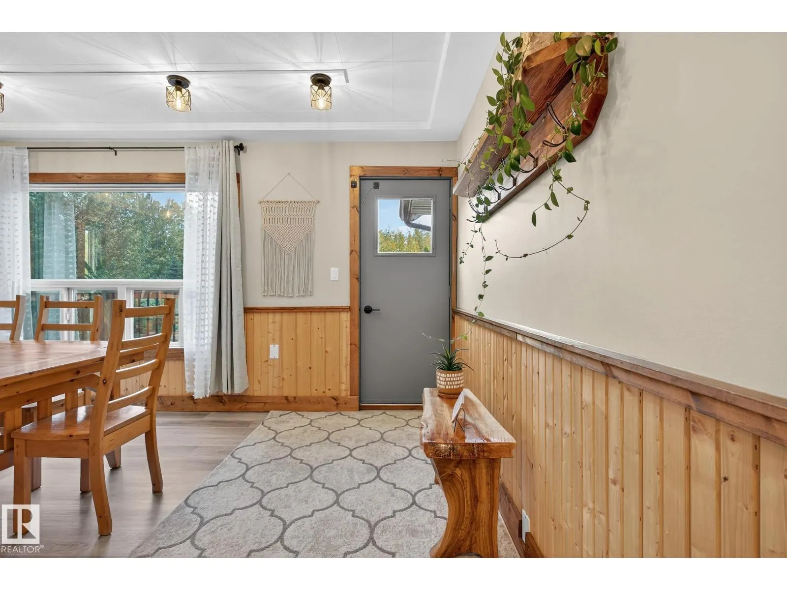 #105 52318 RGE ROAD 25