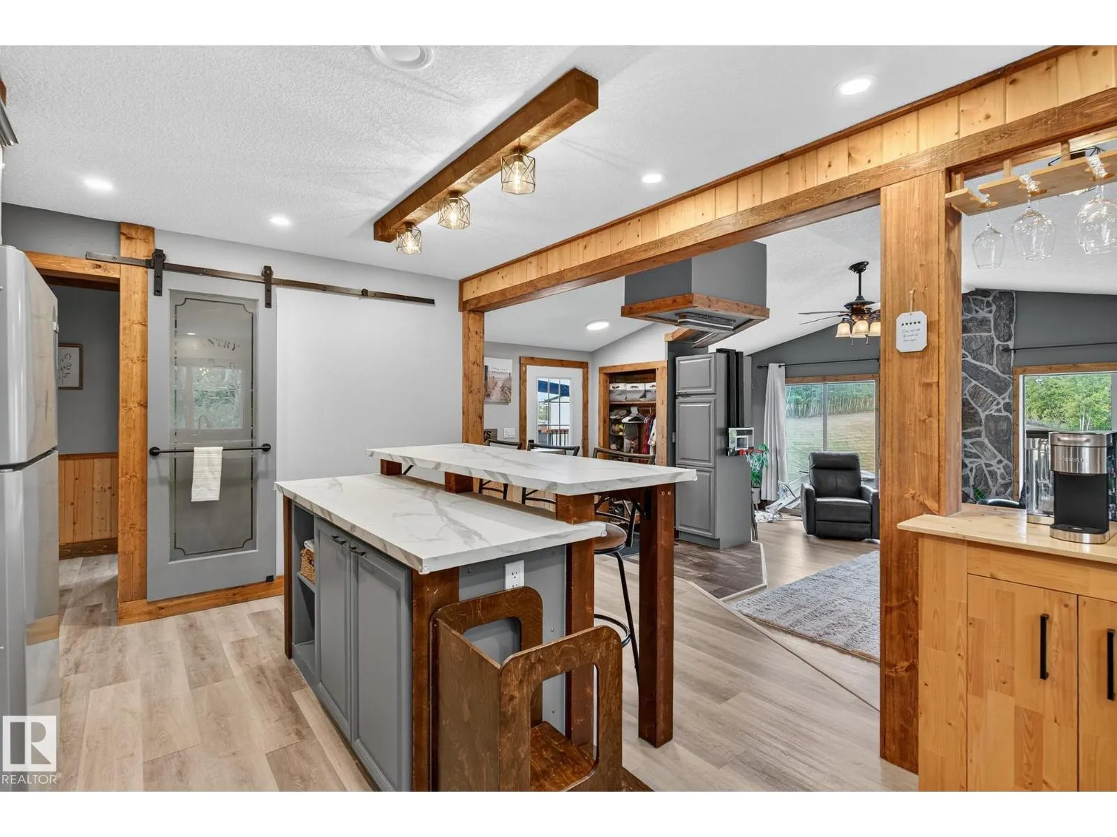 #105 52318 RGE ROAD 25