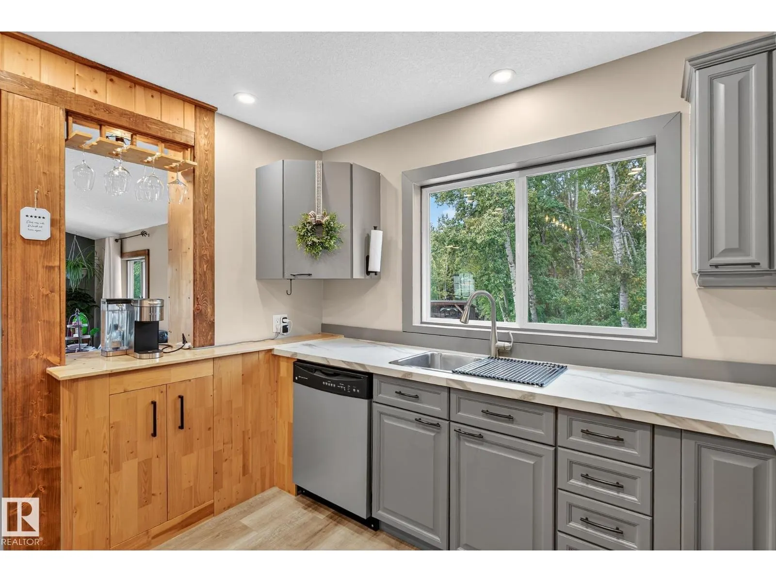 #105 52318 RGE ROAD 25