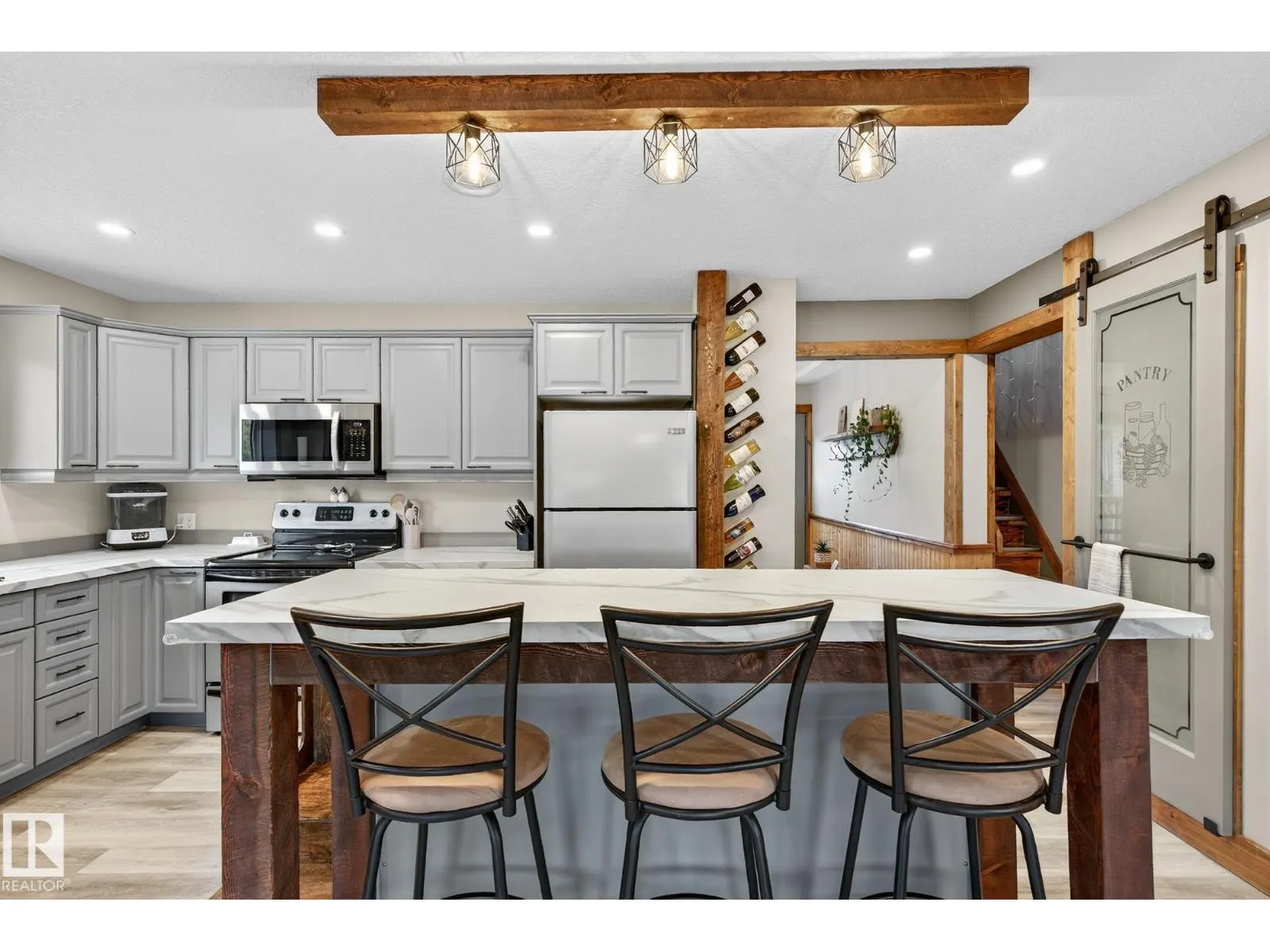 #105 52318 RGE ROAD 25