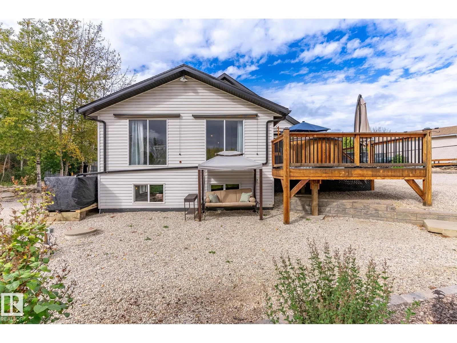 #105 52318 RGE ROAD 25