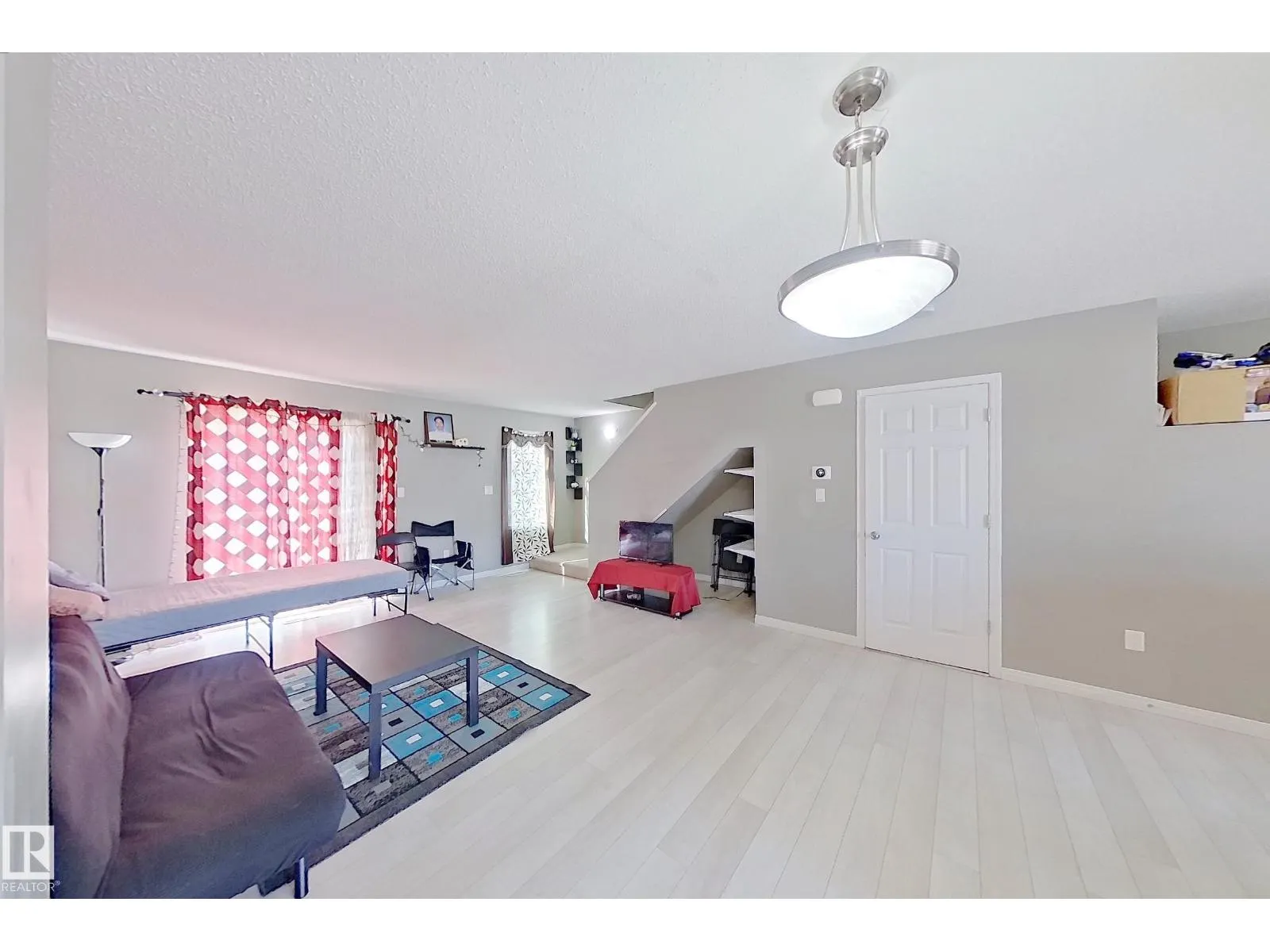 #44 9151 SHAW WY SW
