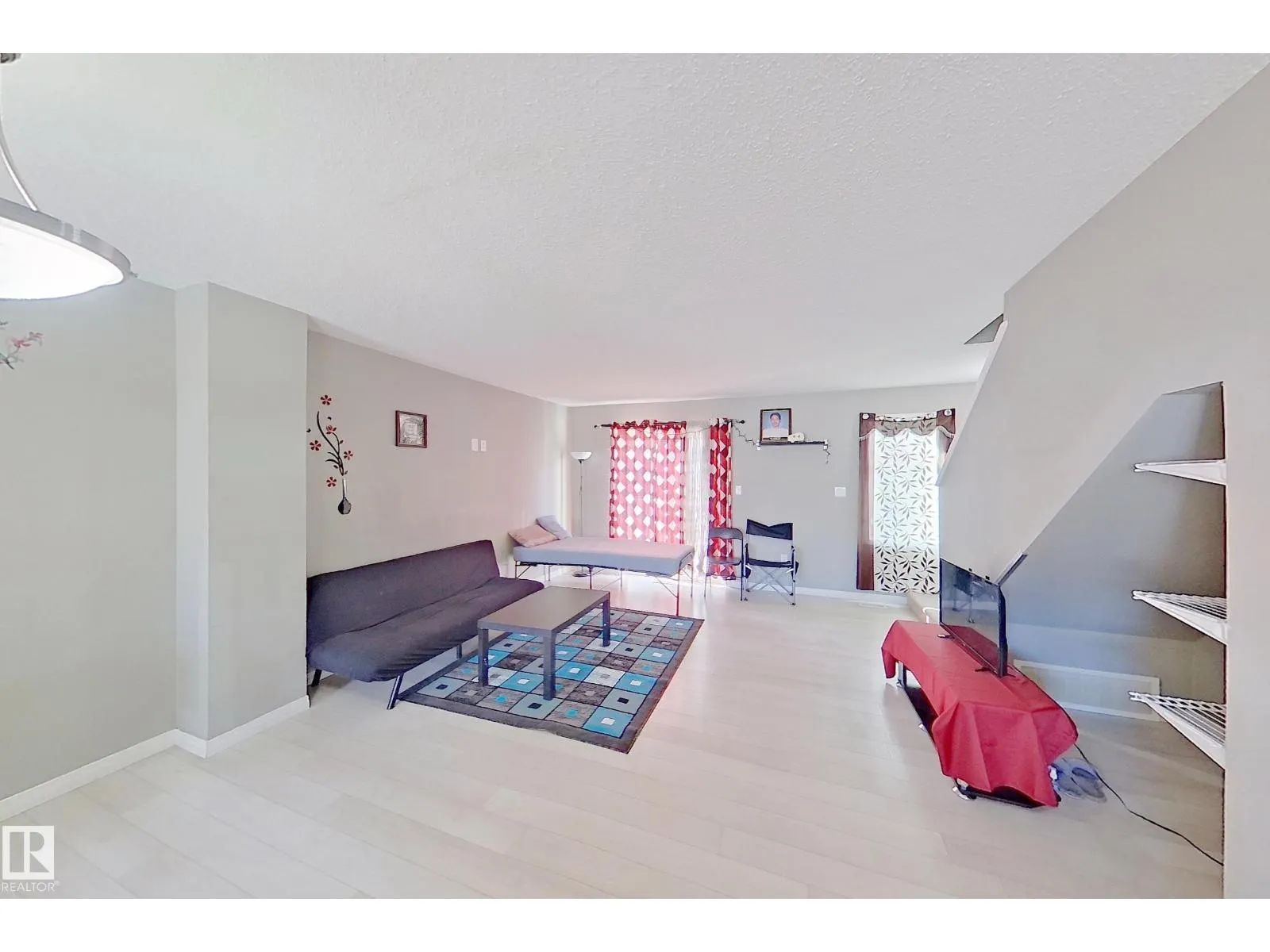 #44 9151 SHAW WY SW