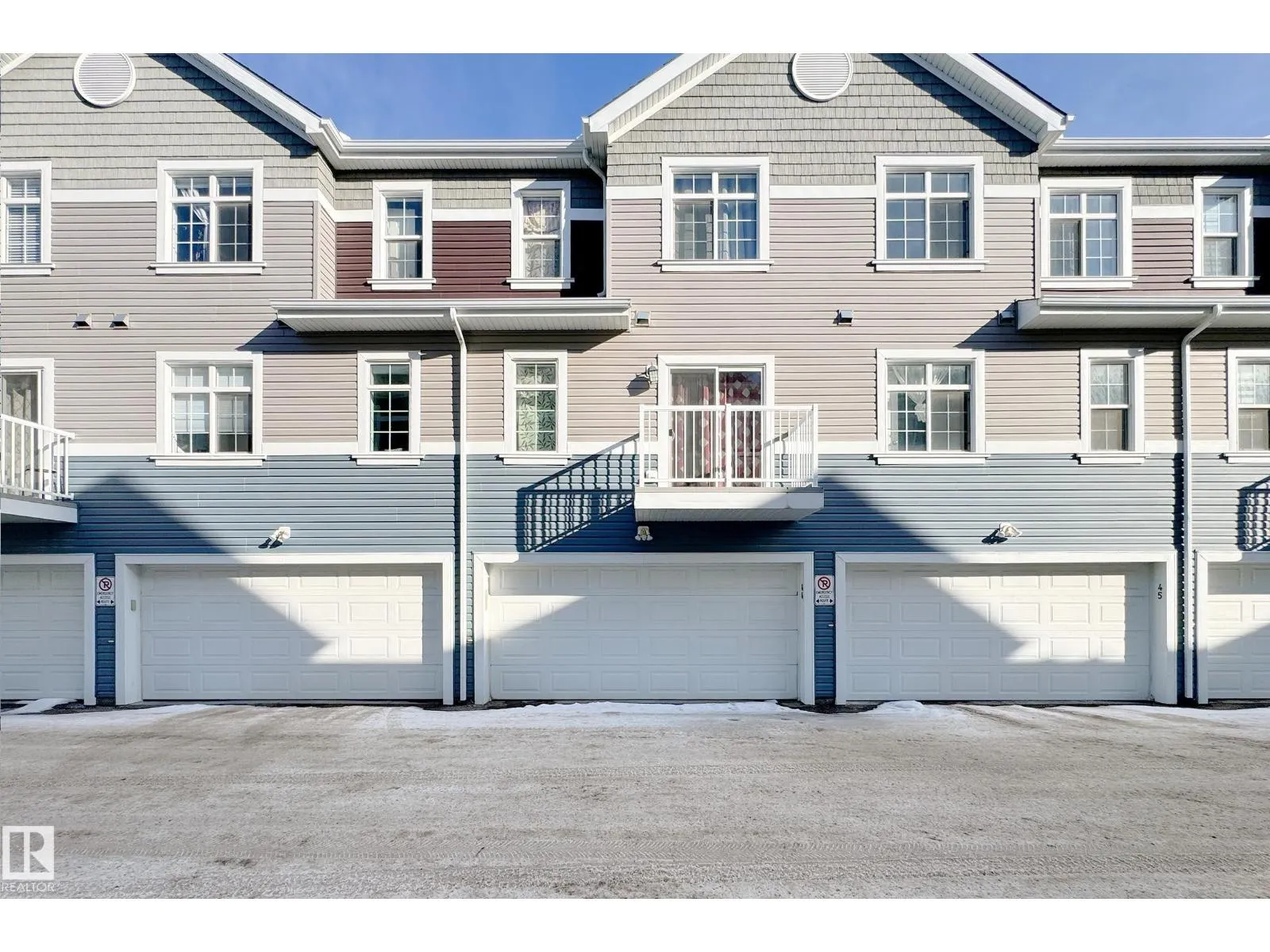 #44 9151 SHAW WY SW