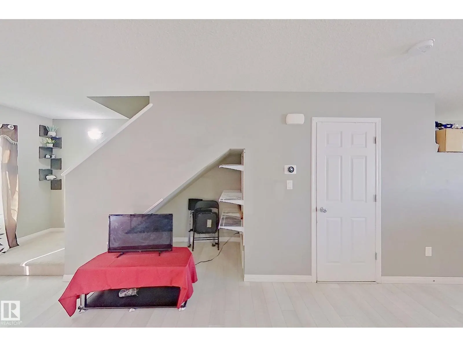 #44 9151 SHAW WY SW
