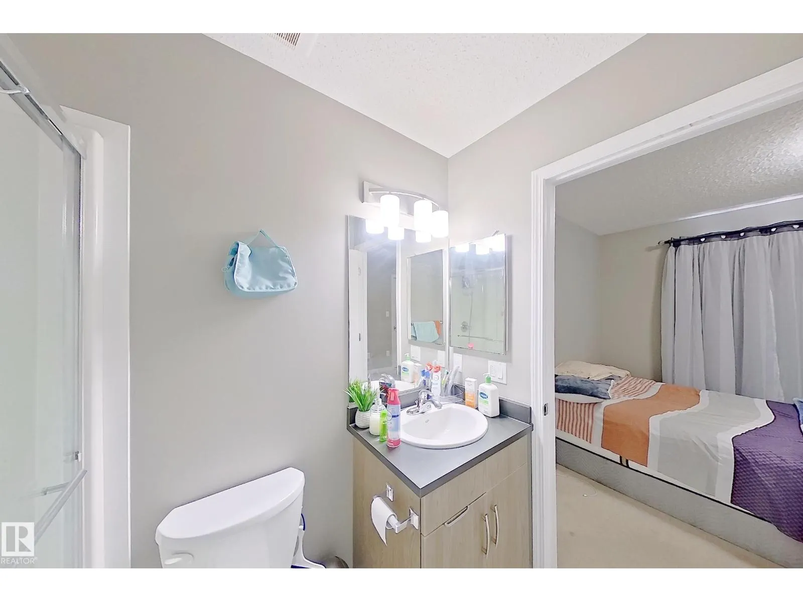 #44 9151 SHAW WY SW