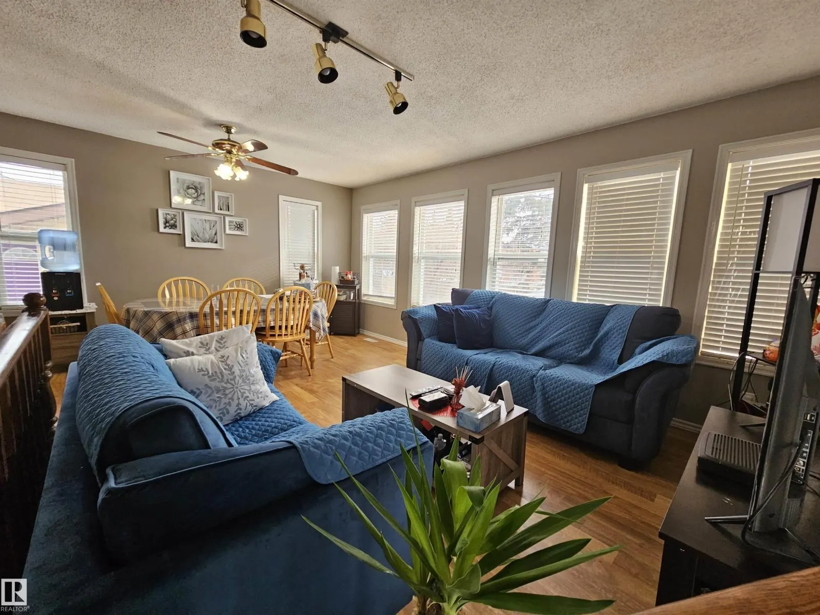4103 18 AV NW