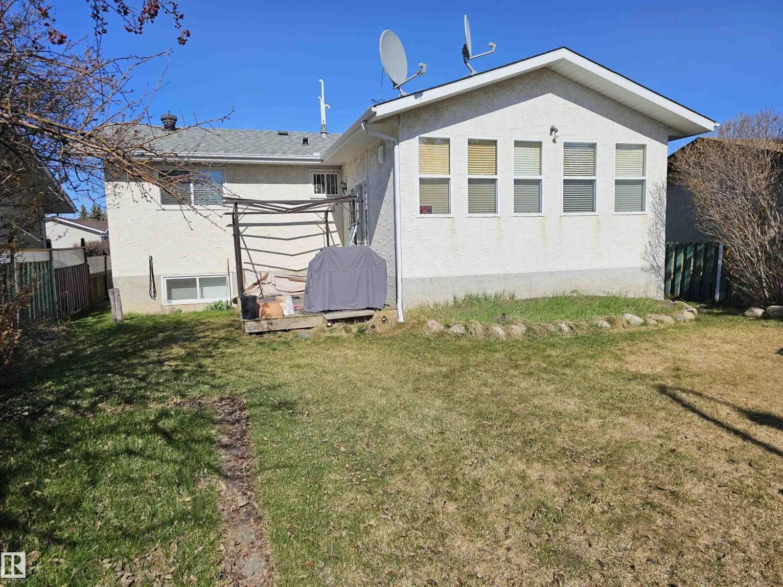 4103 18 AV NW