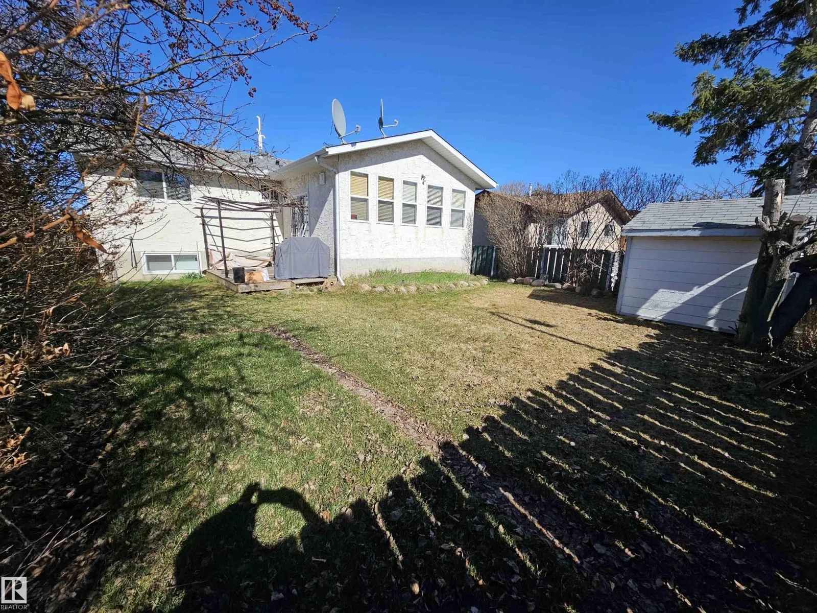 4103 18 AV NW