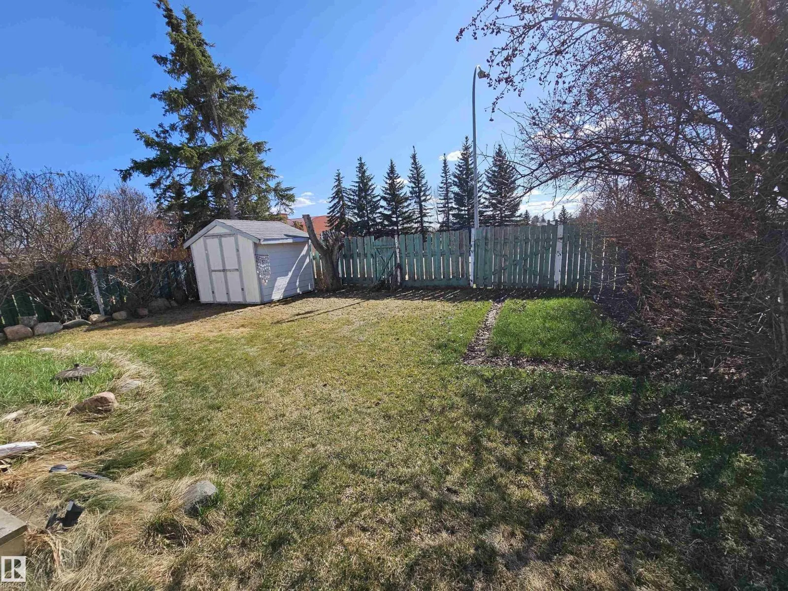 4103 18 AV NW