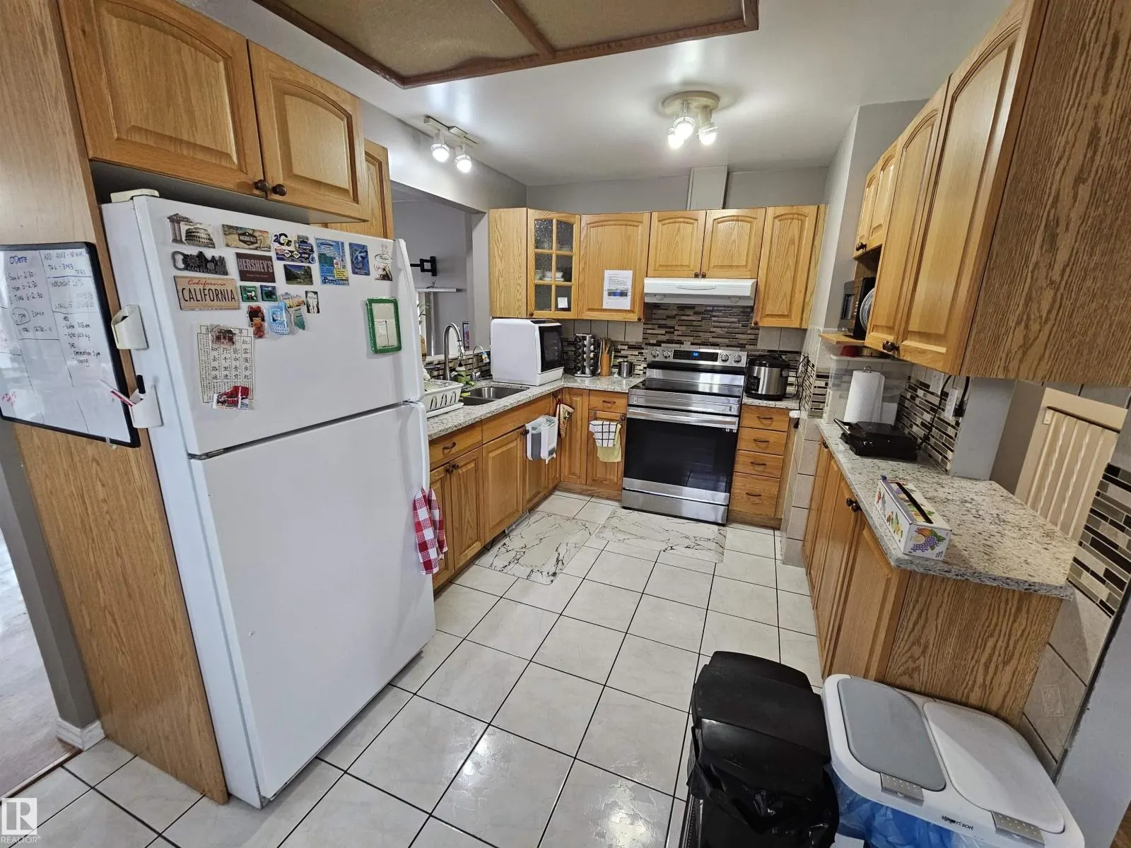 4103 18 AV NW