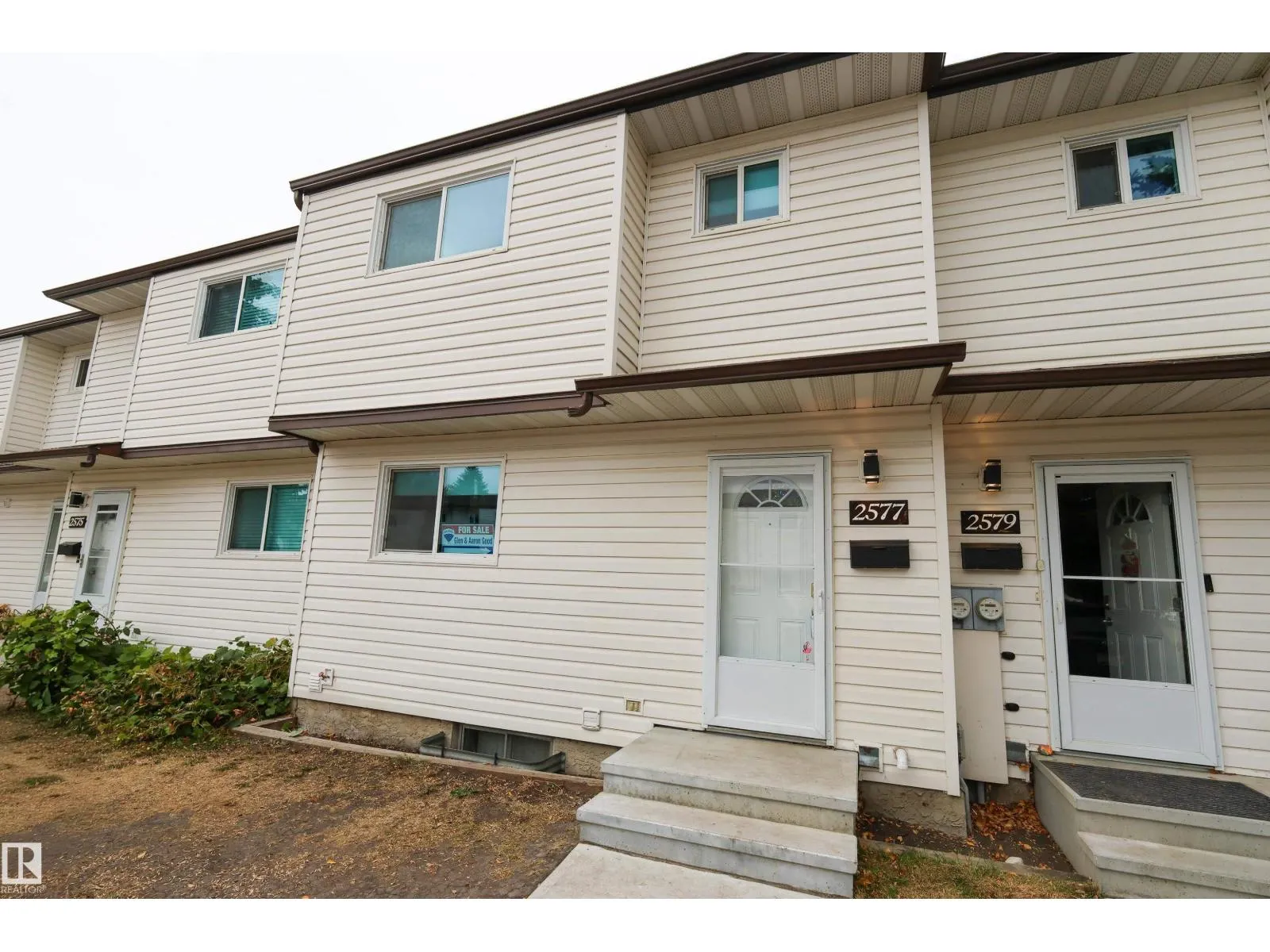 2577 135 AV NW