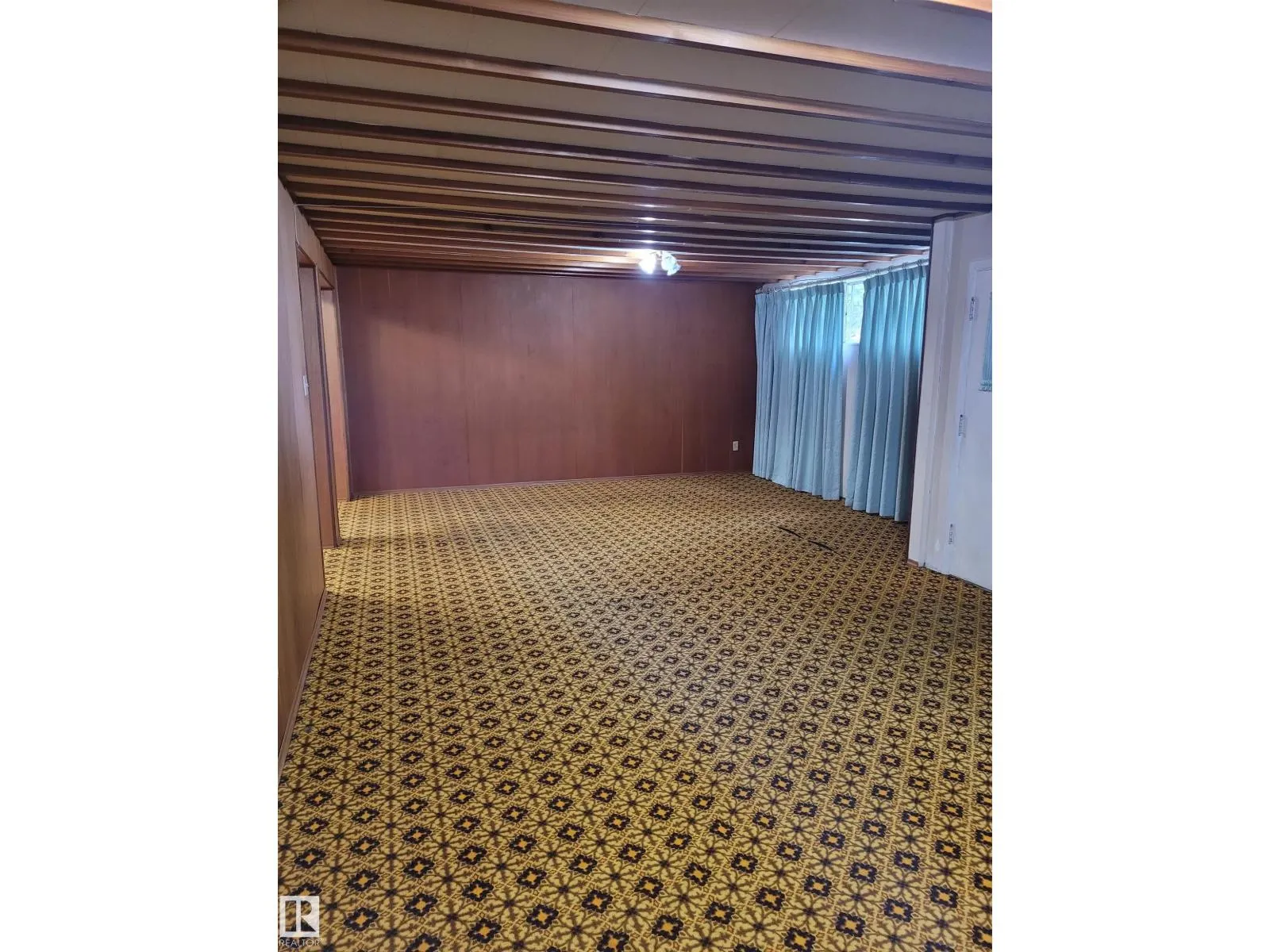 12334 77 ST NW