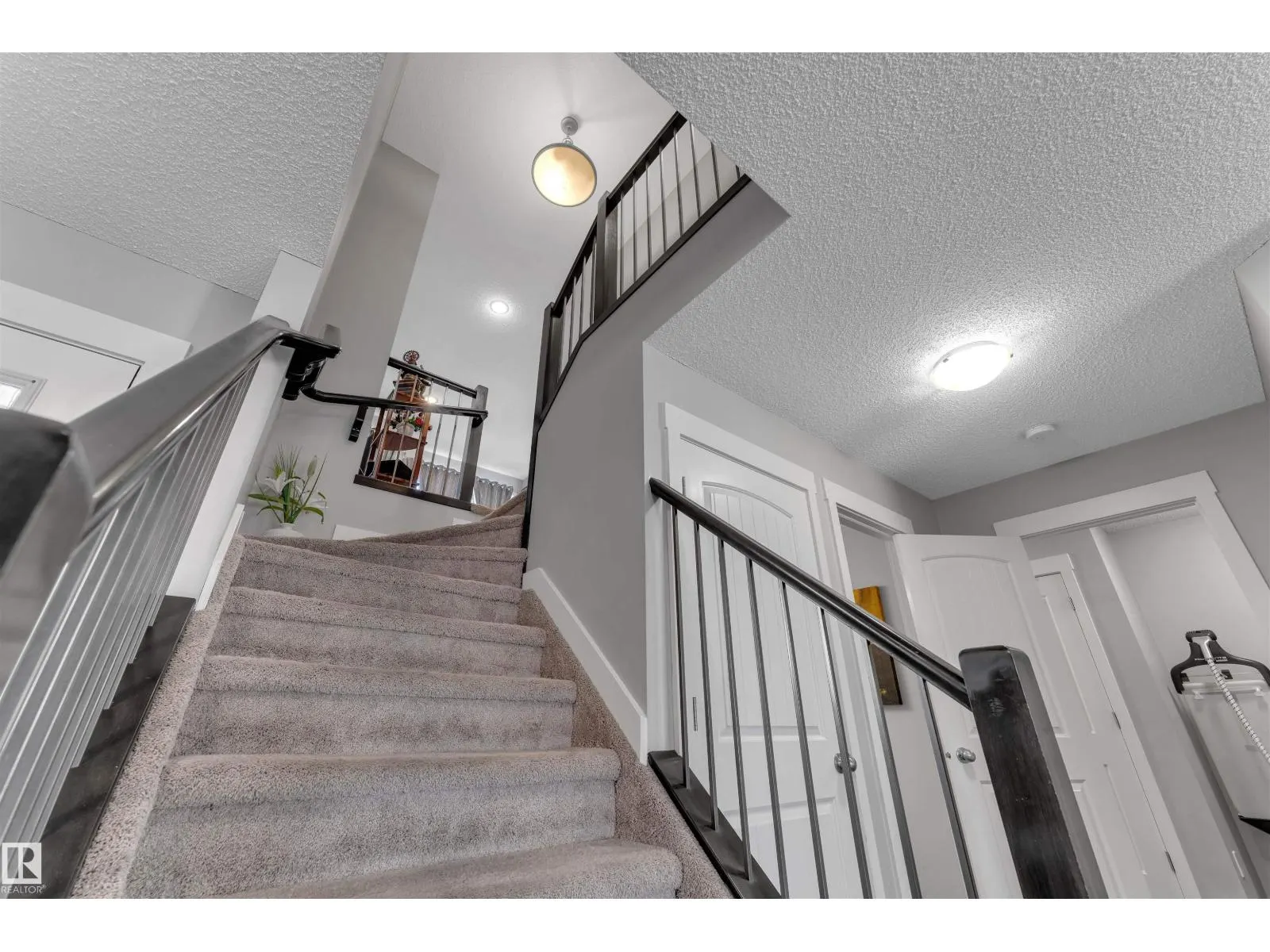1720 59 ST SW SW
