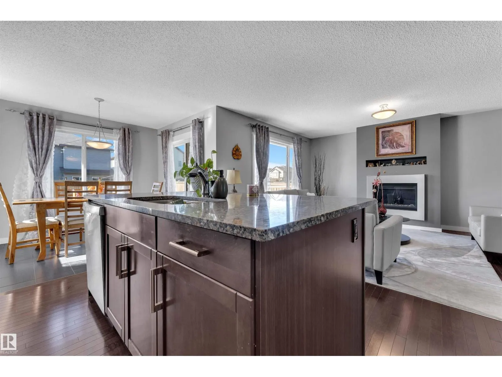 1720 59 ST SW SW
